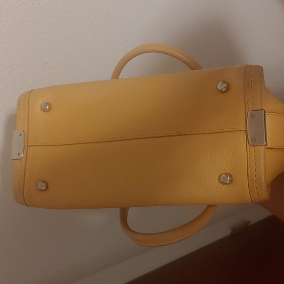 COACH Handbag Lemon Color 🍋 Love it 🍋 - Picture 10 of 10